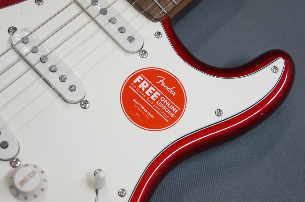 Squier Classic Vibe '60s Stratocaster CAR - Candy Apple Red
