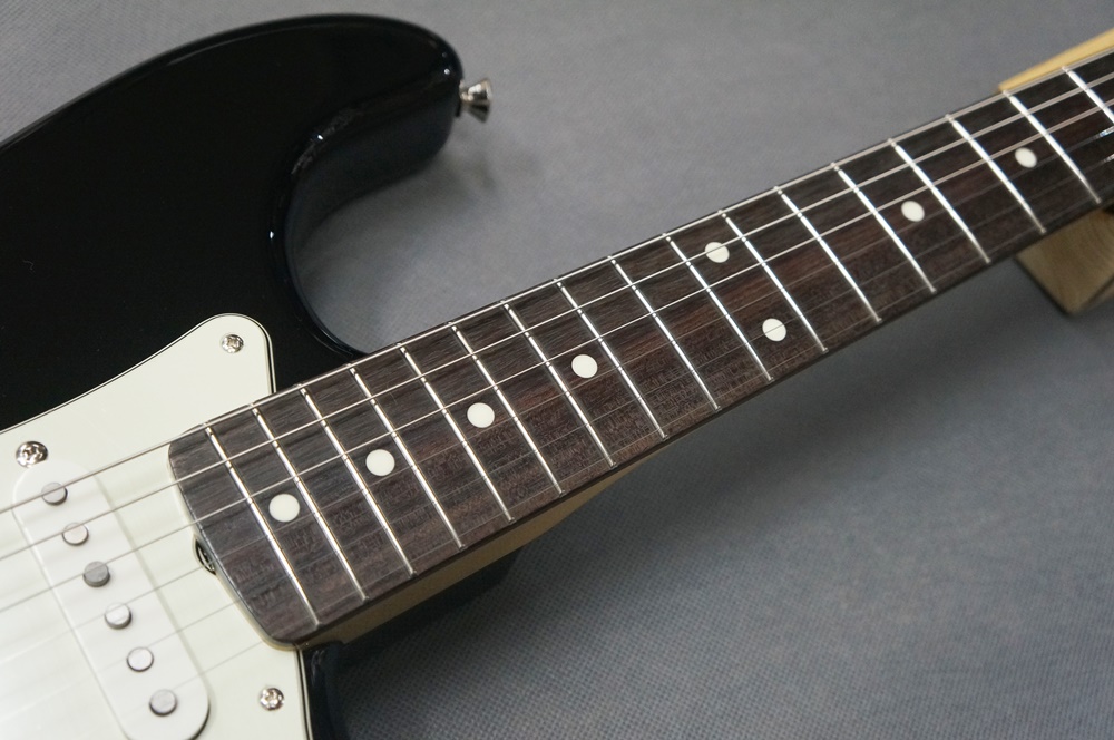 Fender Made in Japan Traditional 60s Stratocaster BLK 【Black