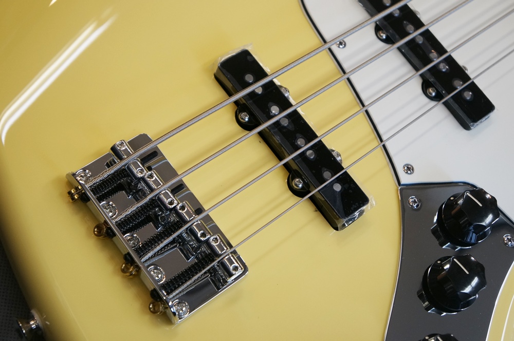 Fender Player Jazz Bass - Buttercream - / 楽器屋BOW オンラインストア