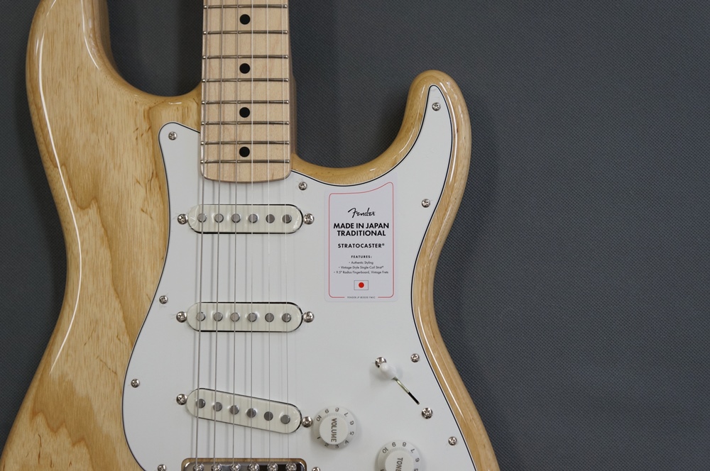 Fender Made in Japan Traditional 70s Stratocaster - Natural