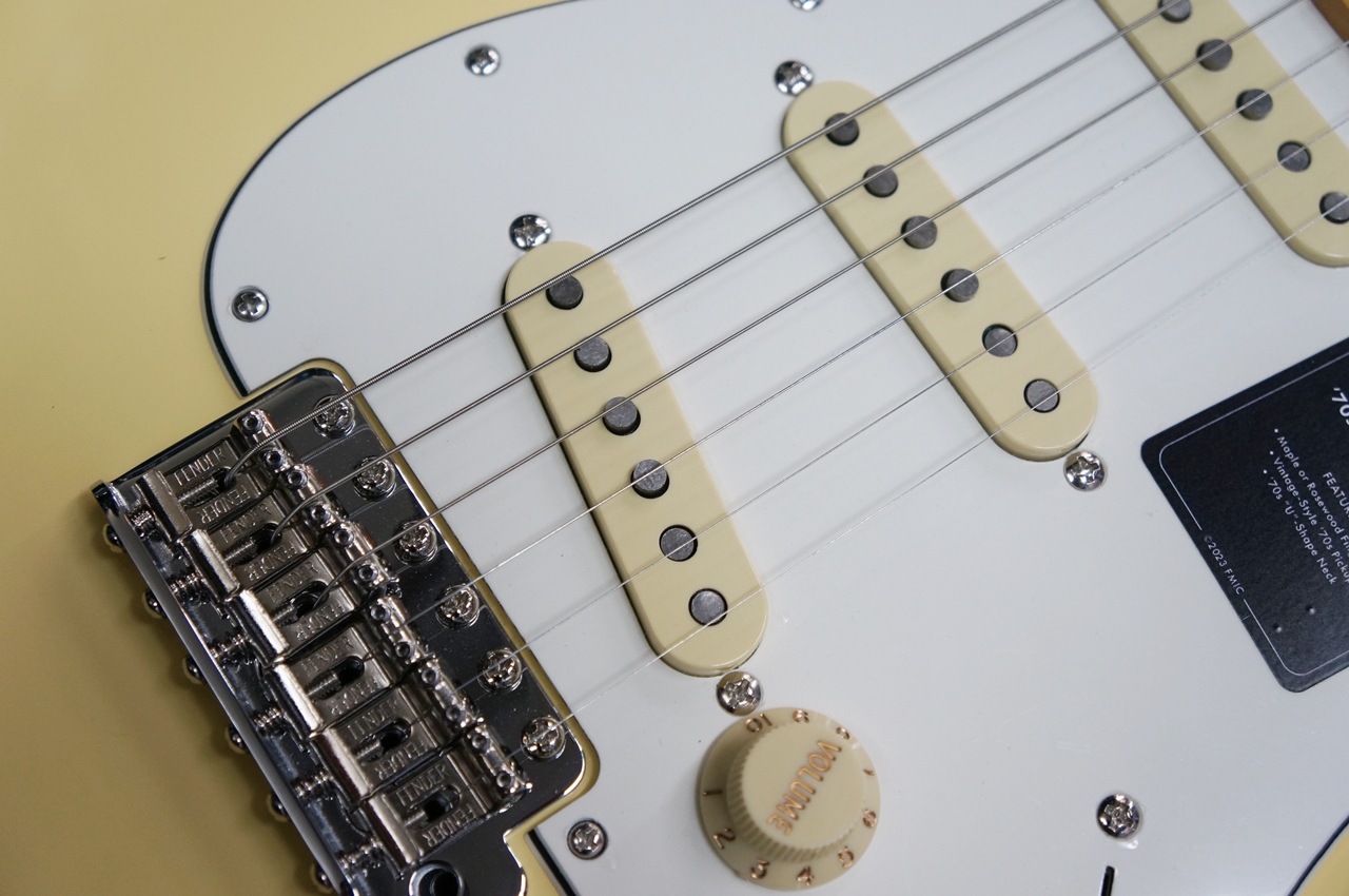 Fender Vintera II 70s Stratocaster - Vintage White - / 楽器屋BOW